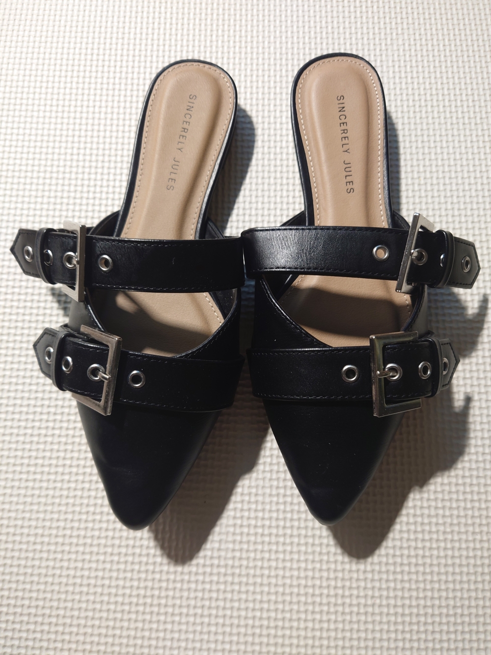 Sincerly Jules Black Pointed Buckle Mules